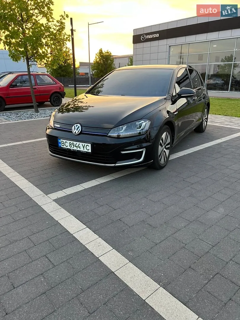 Volkswagen e-Golf, 2014
