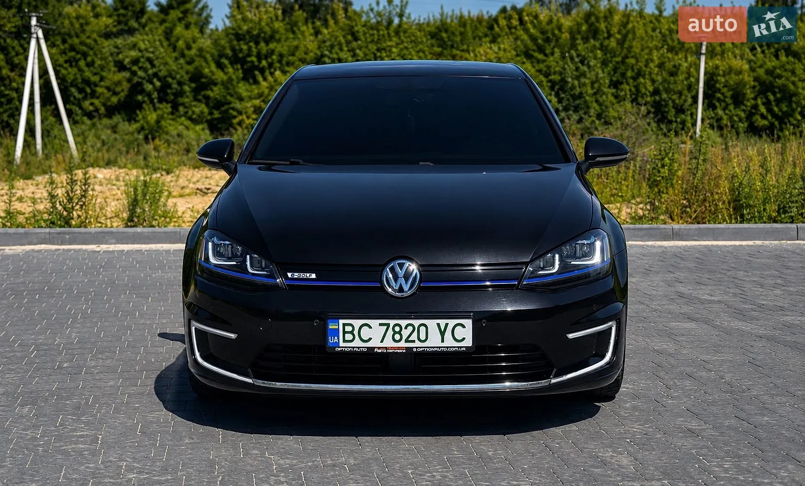 Volkswagen e-Golf, 2014