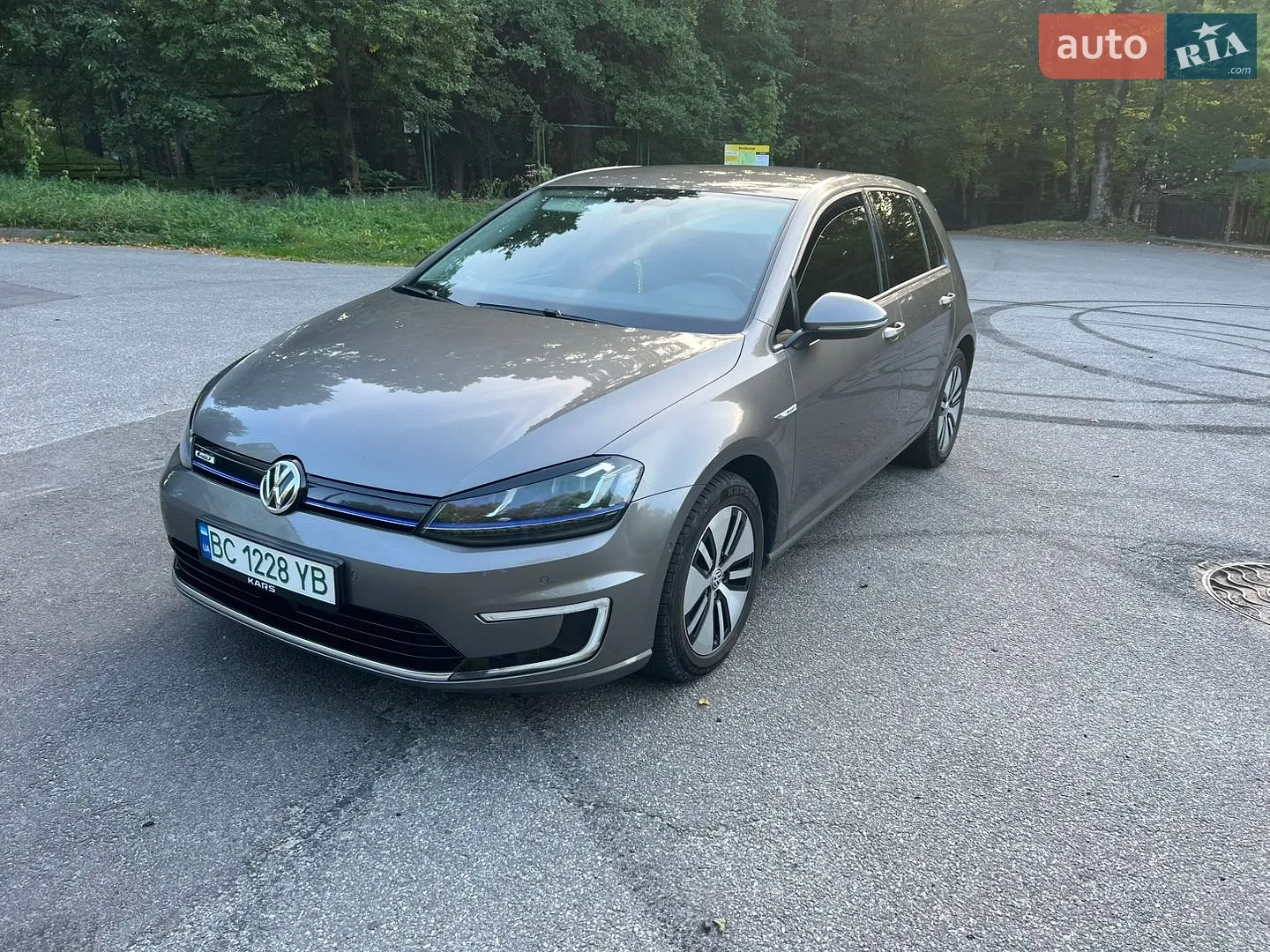 Volkswagen e-Golf, 2015