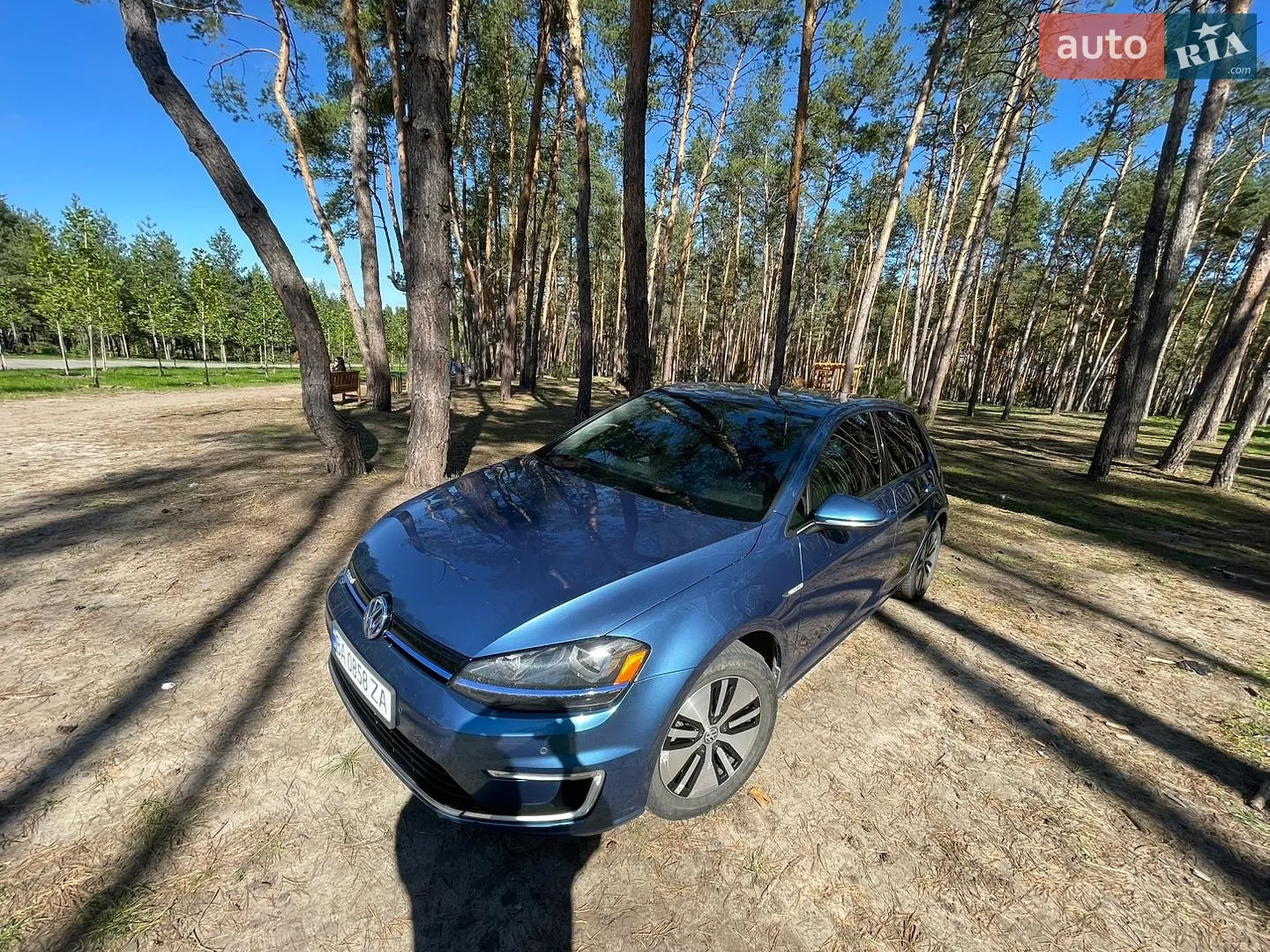 Volkswagen e-Golf, 2015