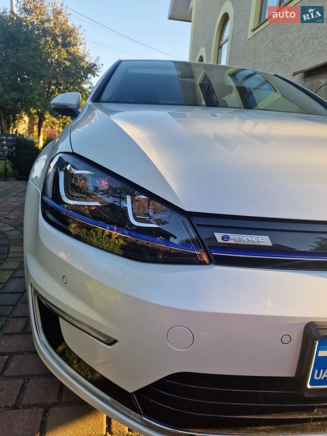 Volkswagen e-Golf, 2015