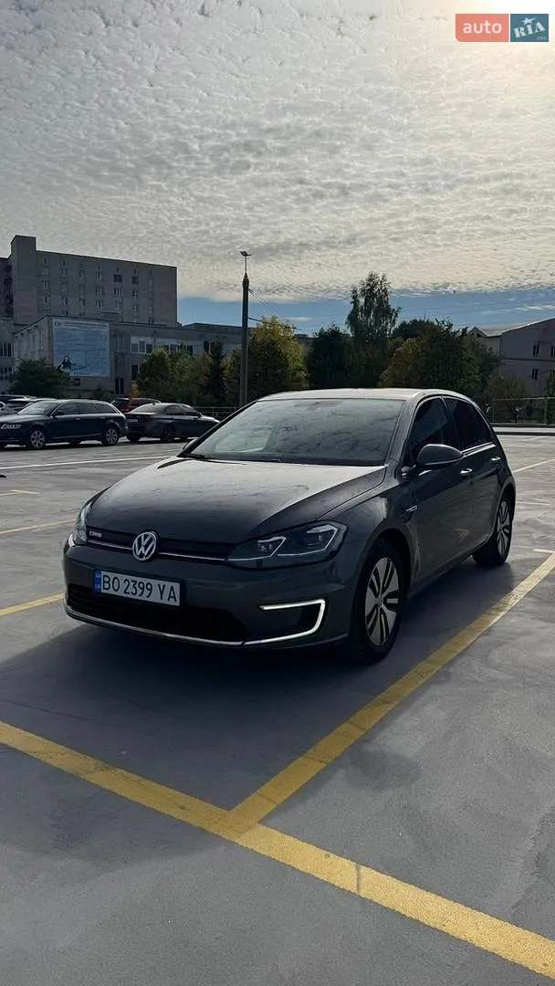 Volkswagen e-Golf, 2018
