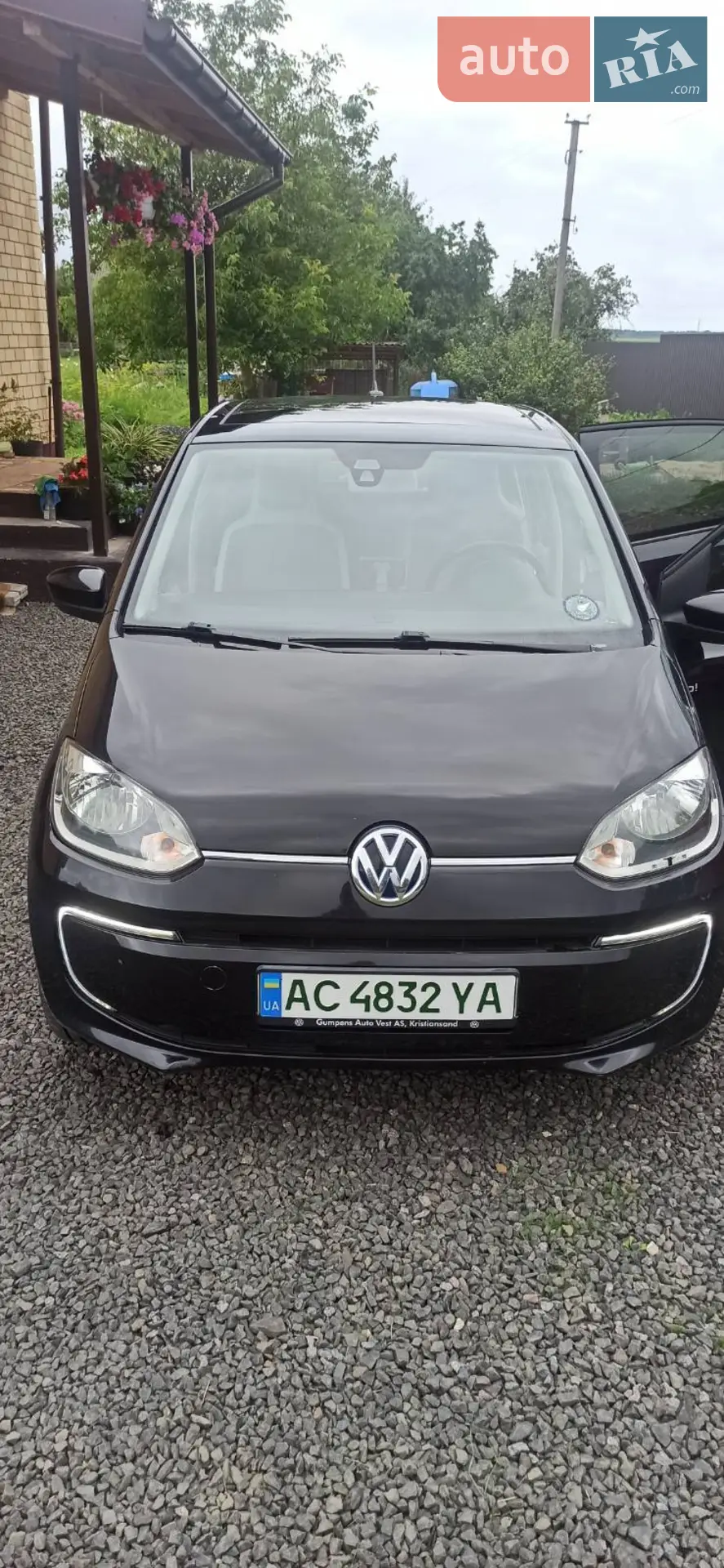 Volkswagen e-Up, 2014