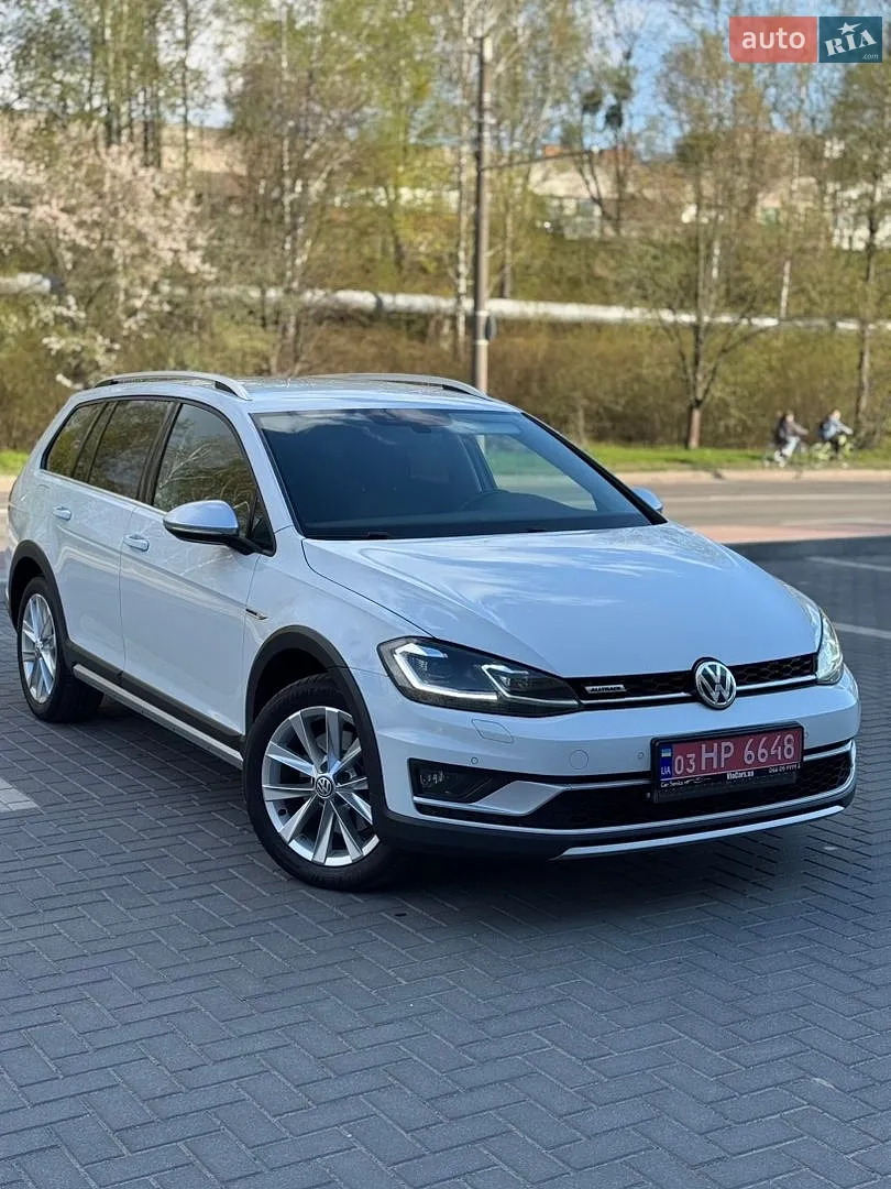 Volkswagen Golf Alltrack, 2020