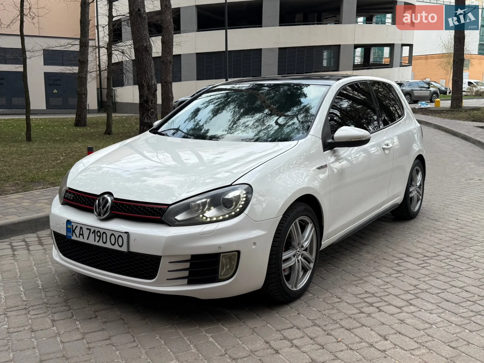Volkswagen Golf GTI, 2011