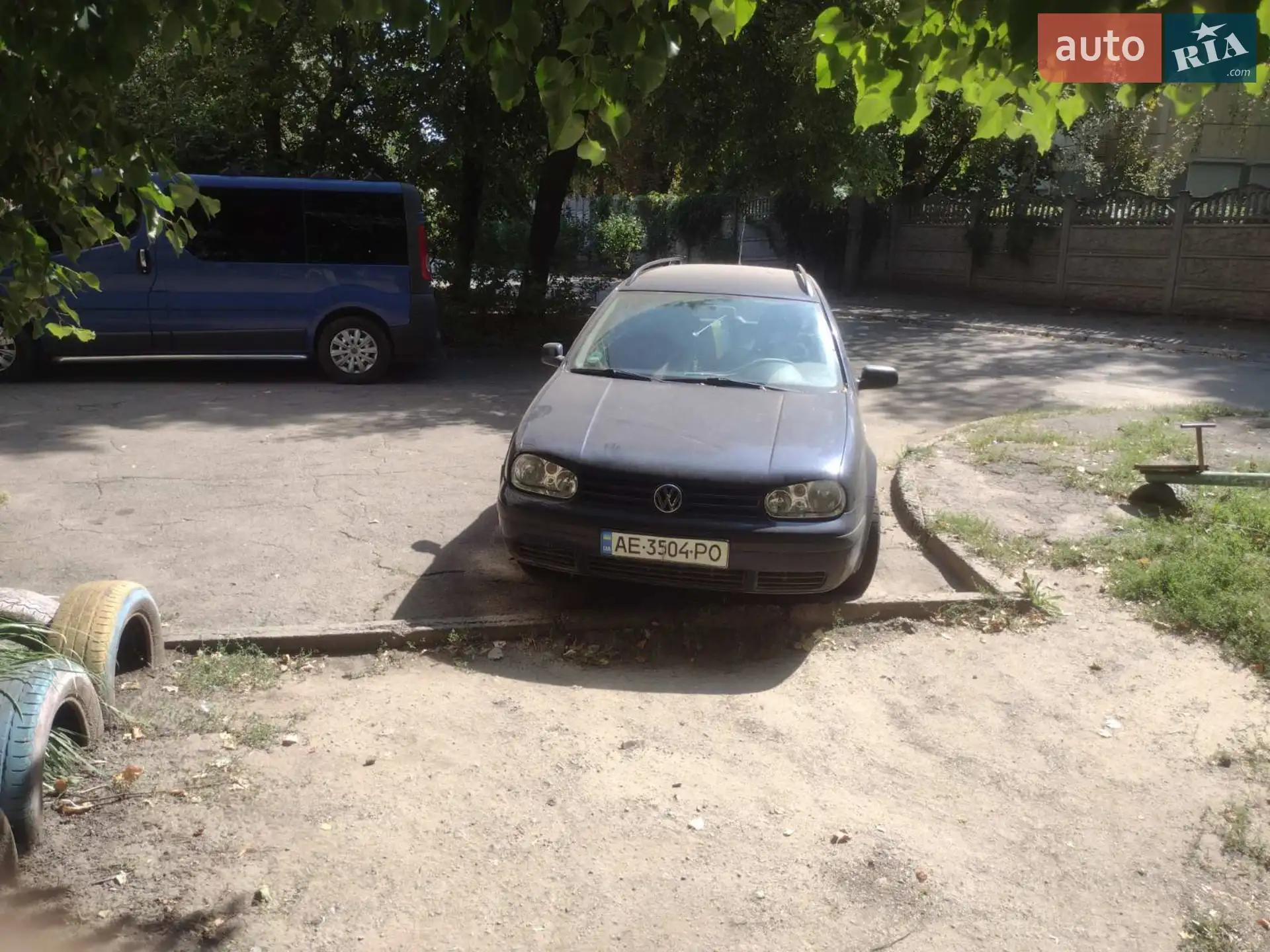 Volkswagen Golf, 2000