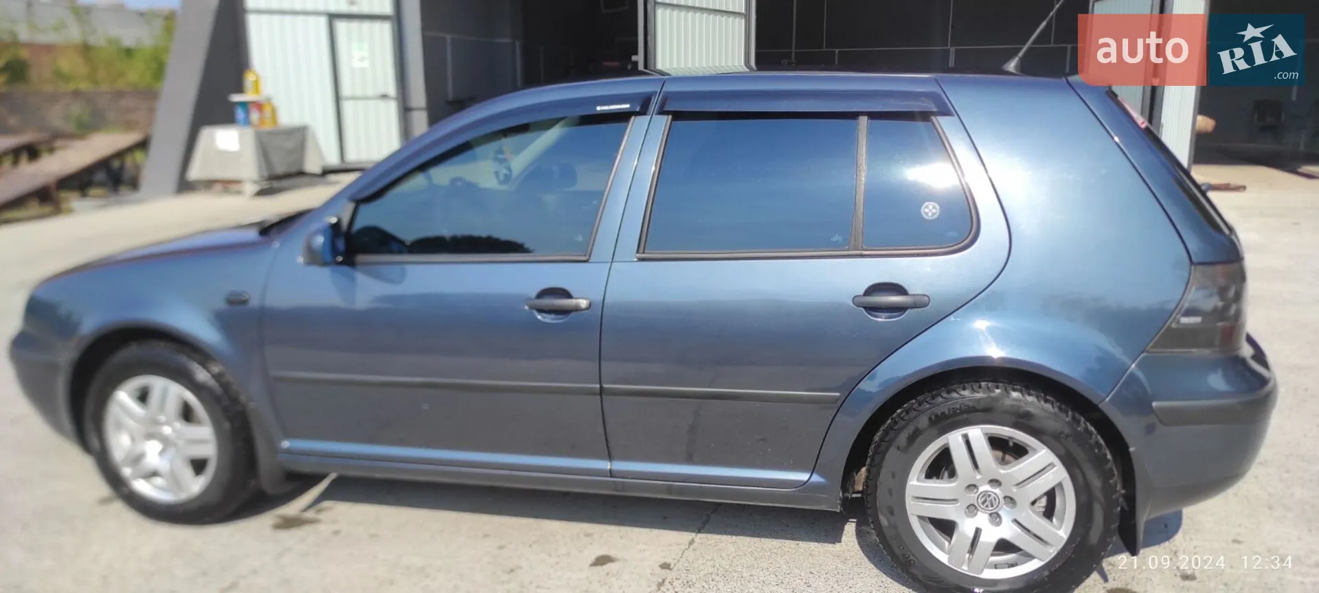 Volkswagen Golf, 2002