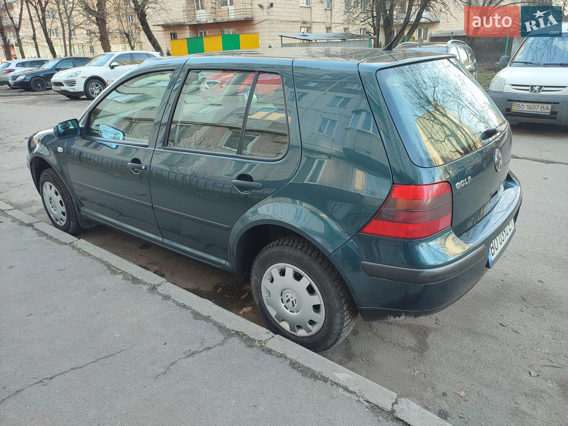 Volkswagen Golf, 2002