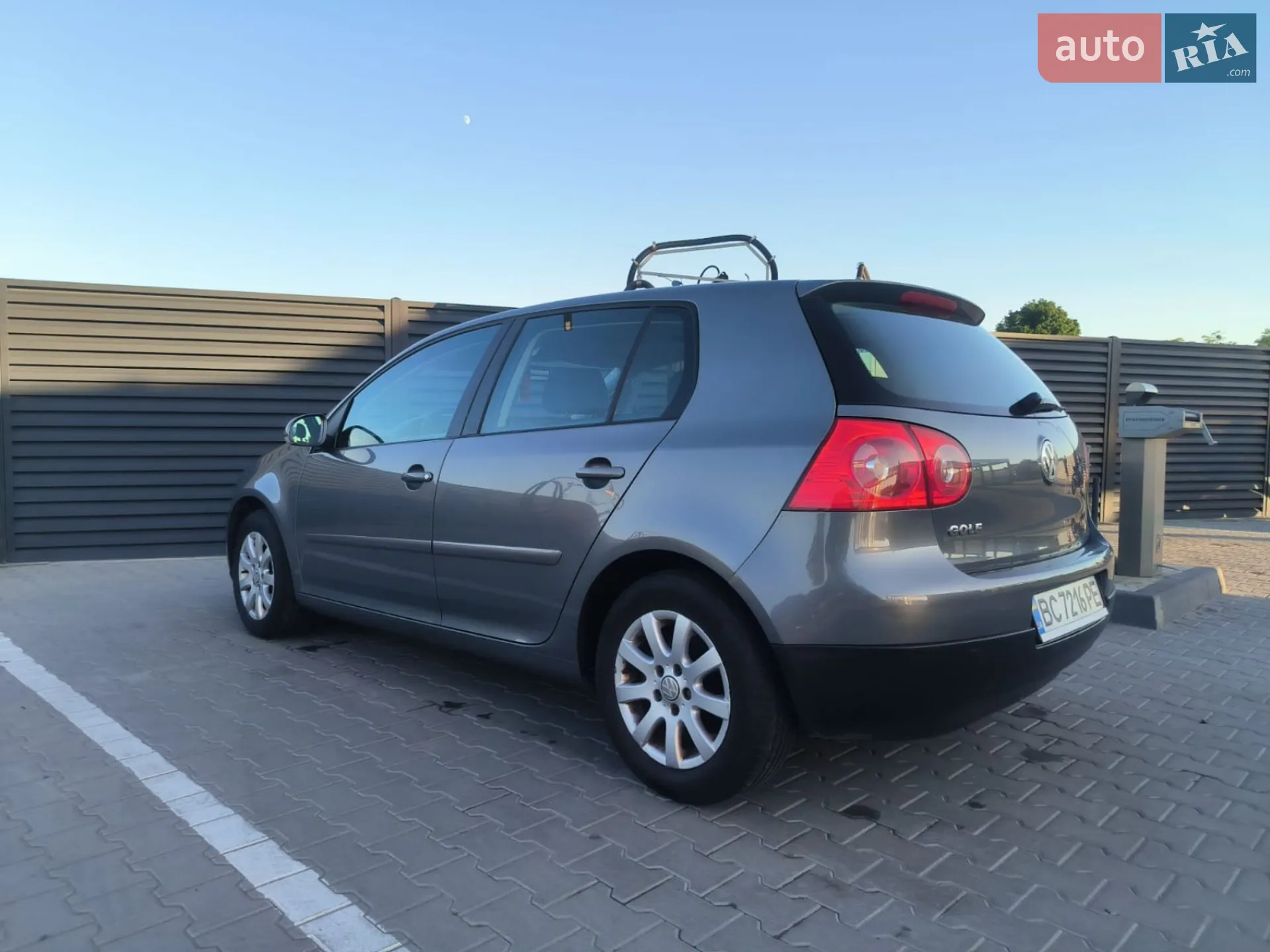 Volkswagen Golf, 2005