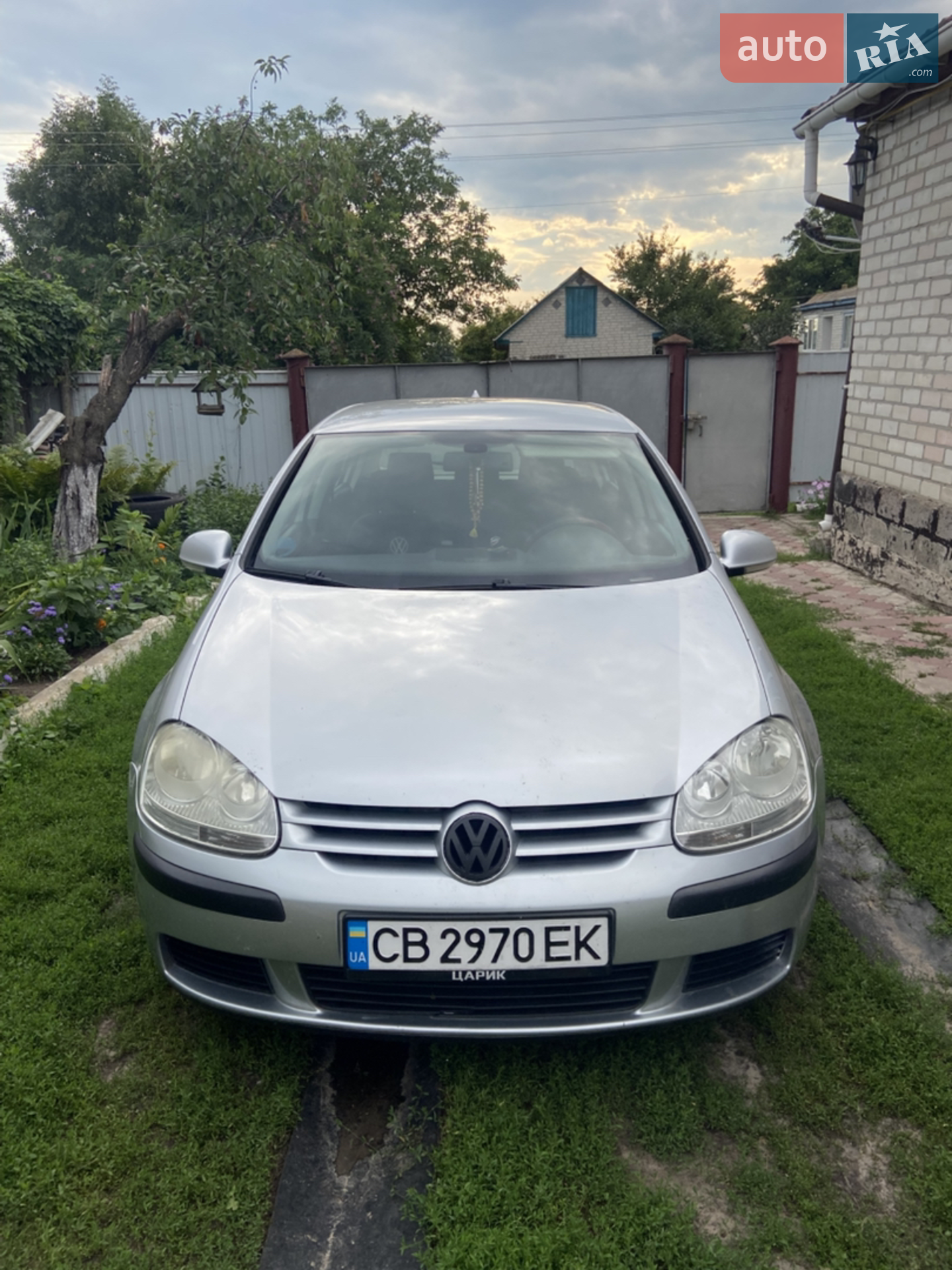 Volkswagen Golf, 2004