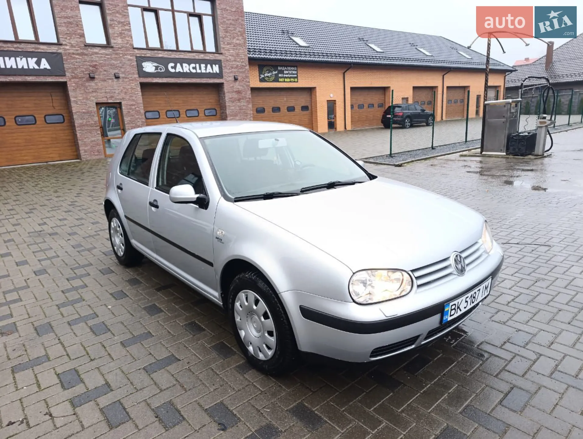 Volkswagen Golf, 2002