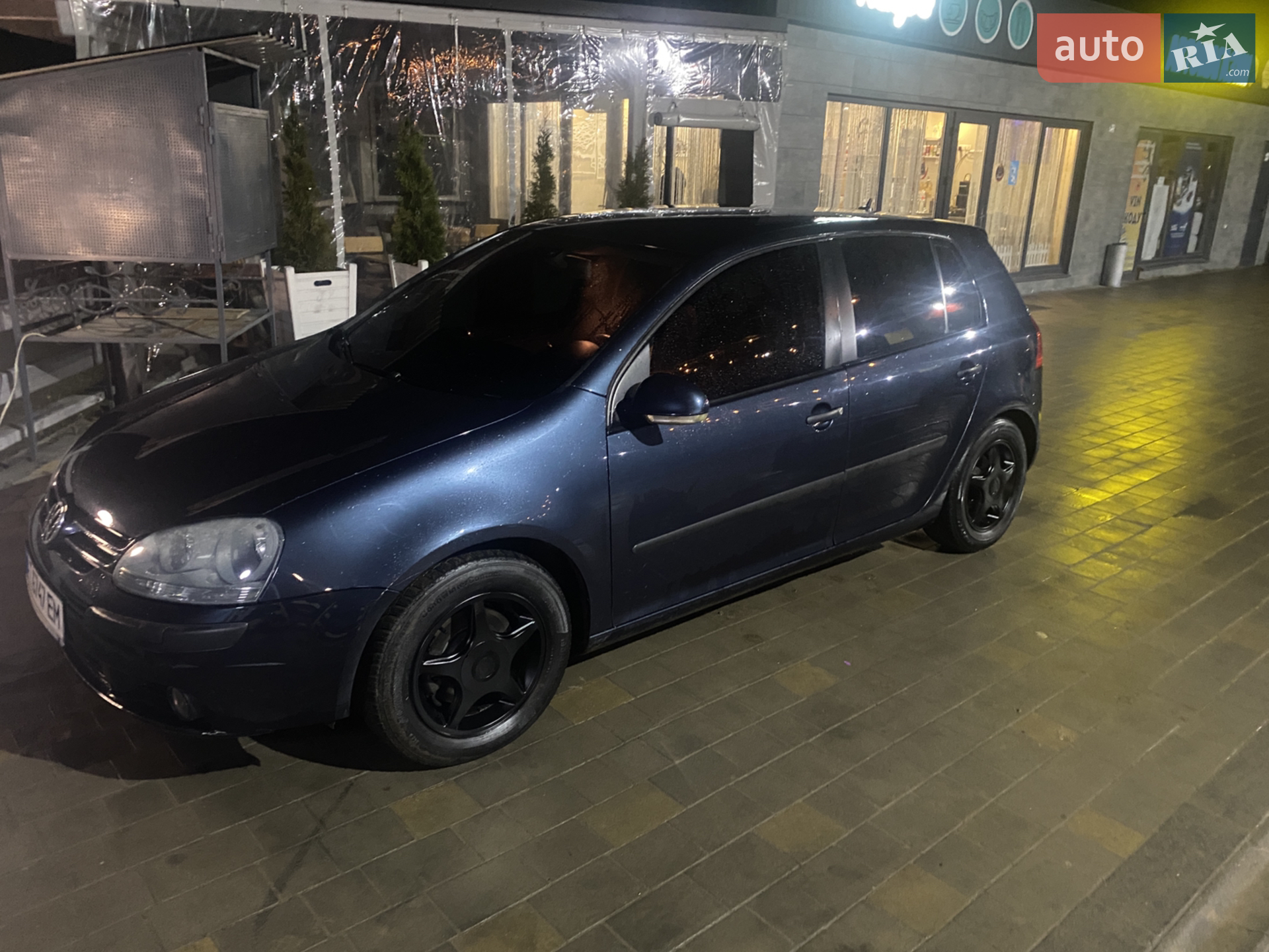 Volkswagen Golf, 2004