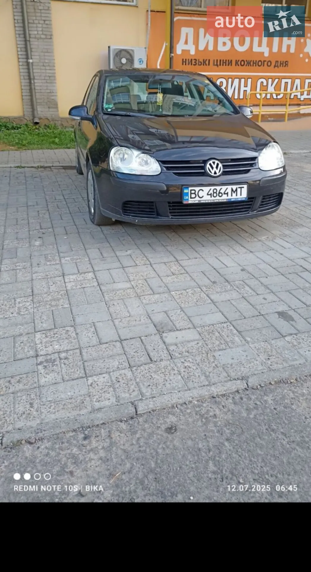 Volkswagen Golf, 2004