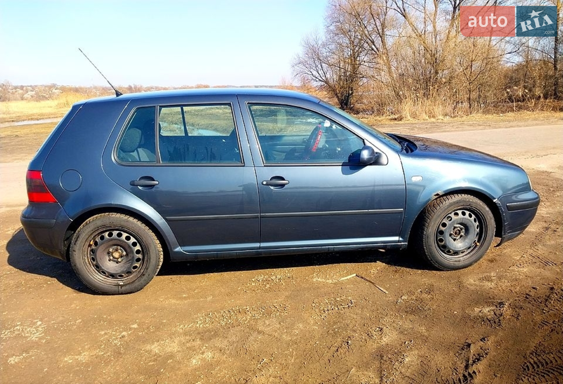 Volkswagen Golf, 2001
