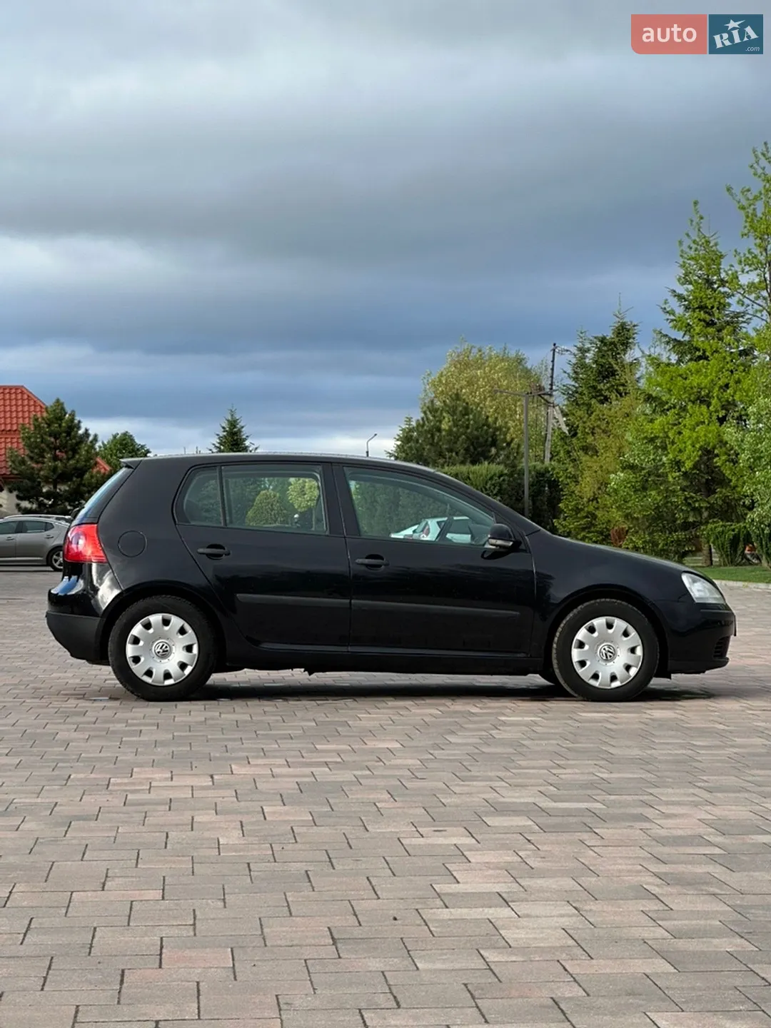 Volkswagen Golf, 2004