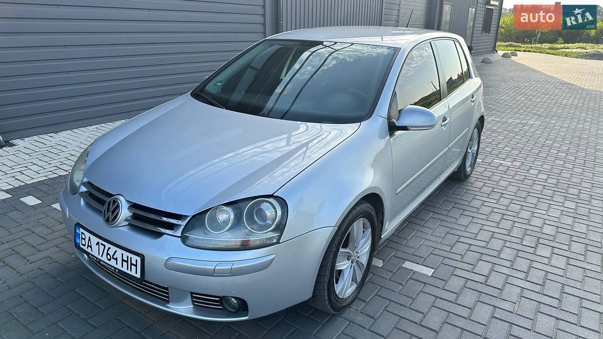 Volkswagen Golf, 2005