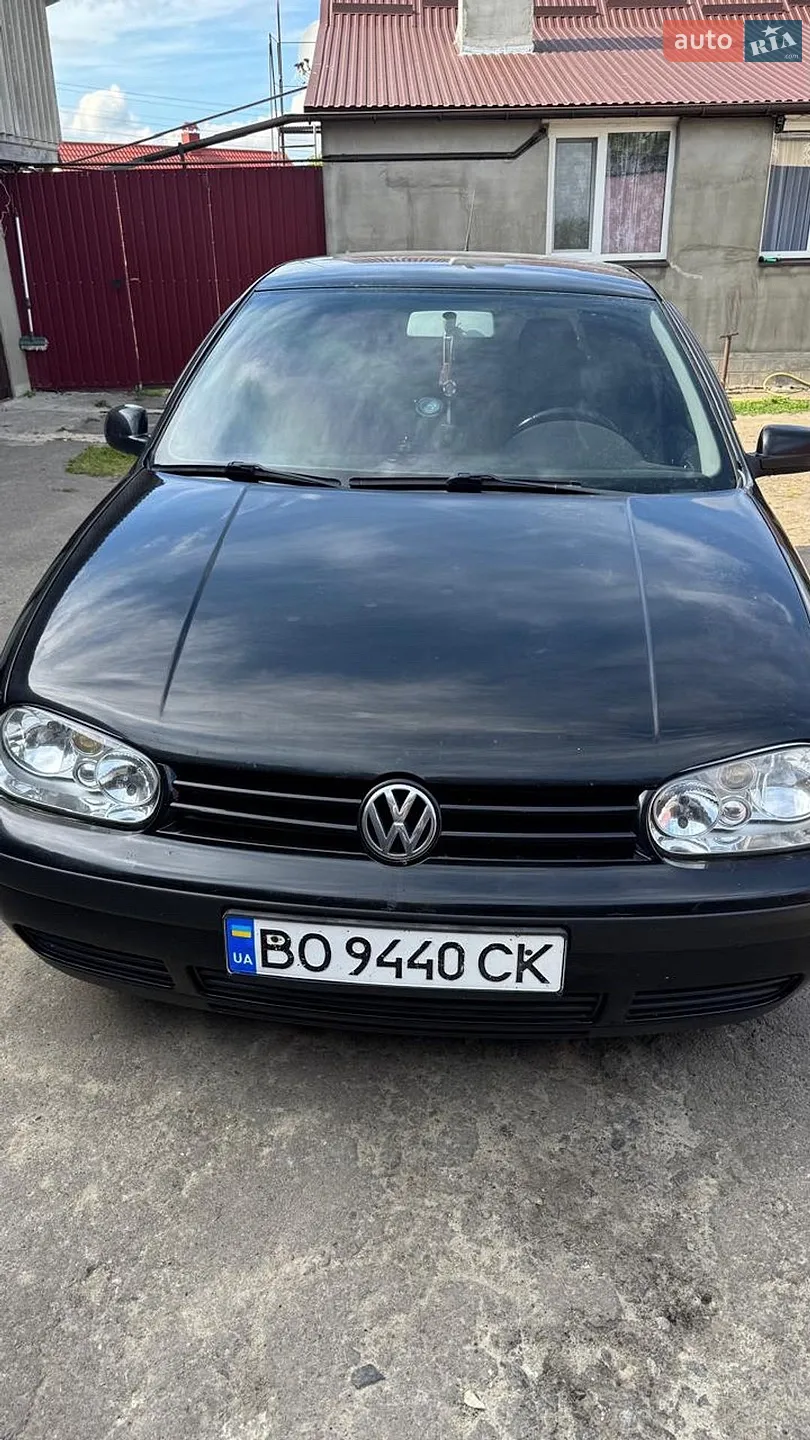 Volkswagen Golf, 2001