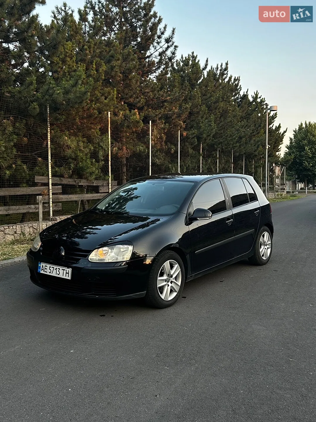 Volkswagen Golf, 2004