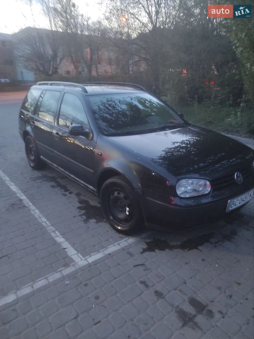 Volkswagen Golf, 2000