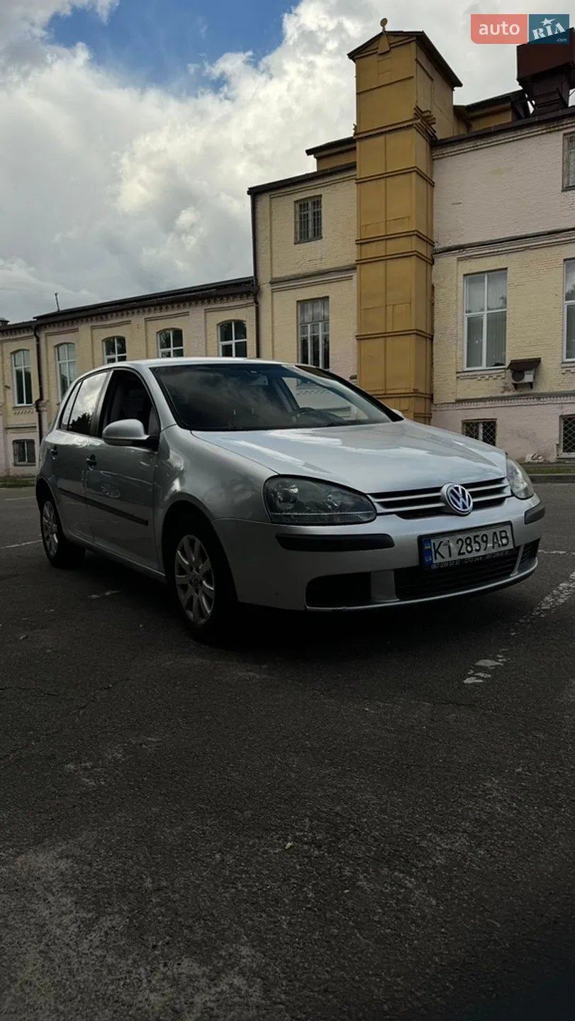 Volkswagen Golf, 2004