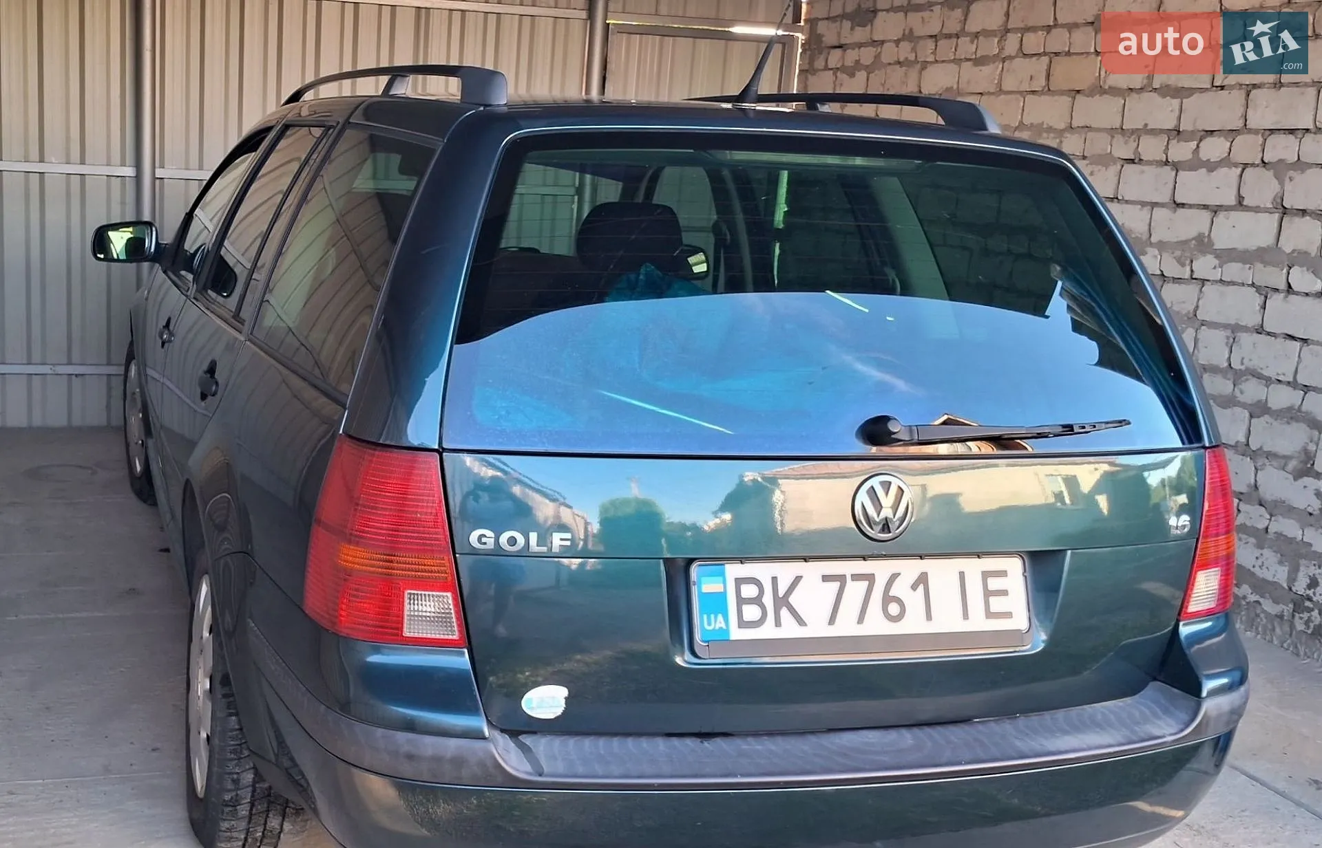 Volkswagen Golf, 2001