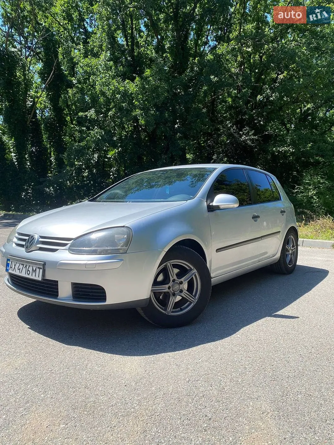 Volkswagen Golf, 2005