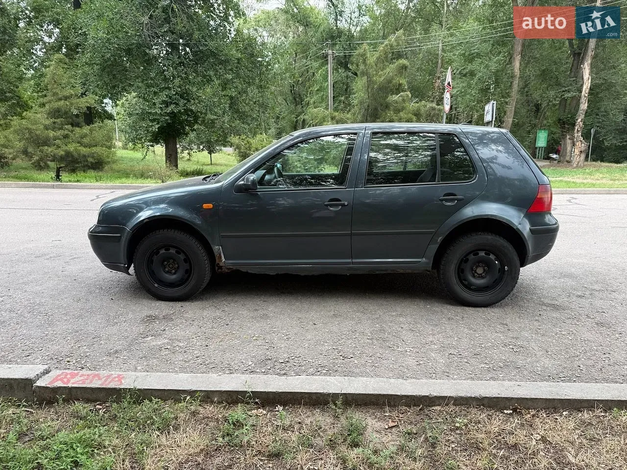 Volkswagen Golf, 2000