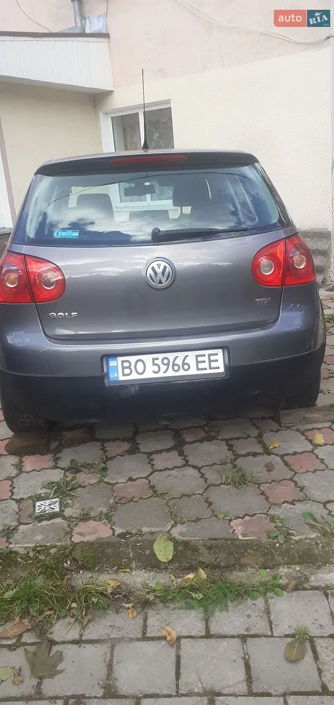 Volkswagen Golf, 2005