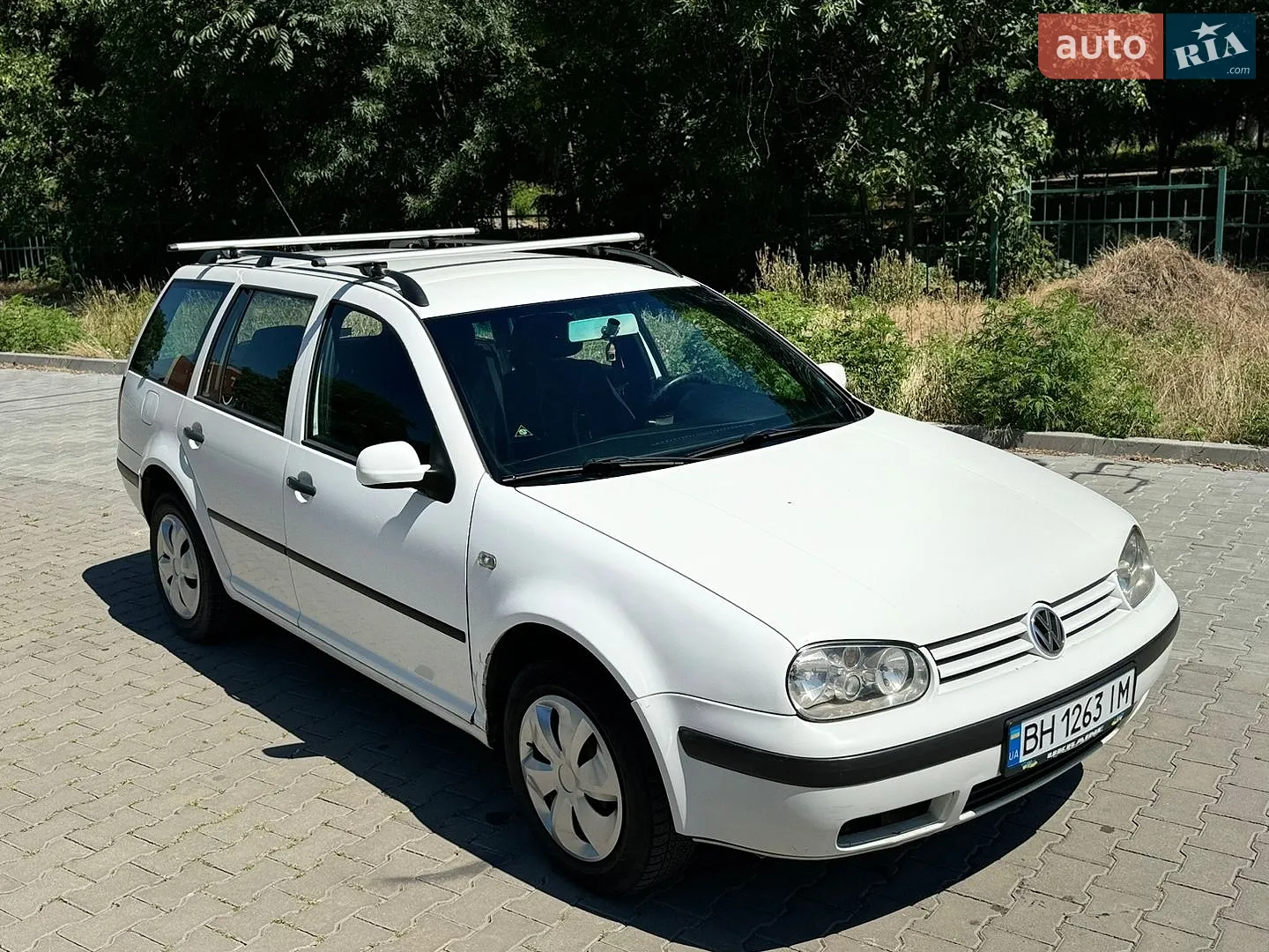 Volkswagen Golf, 2000