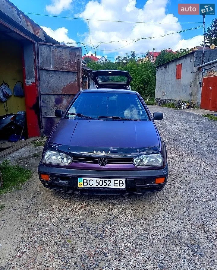 Volkswagen Golf, 1993
