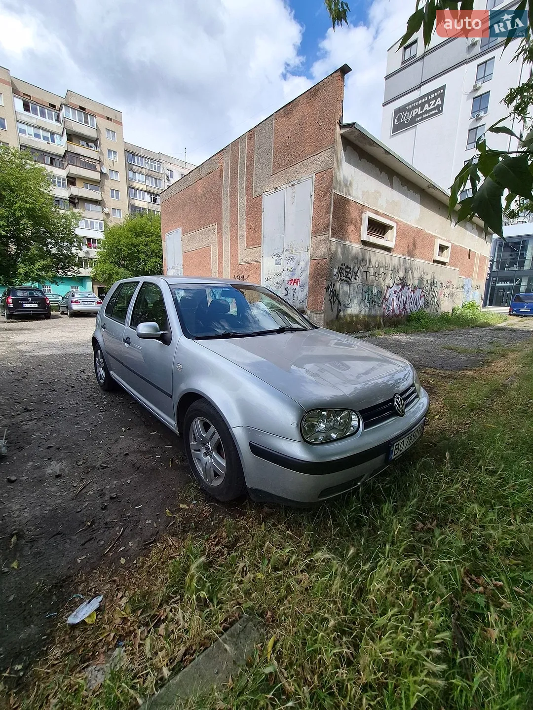 Volkswagen Golf, 2003