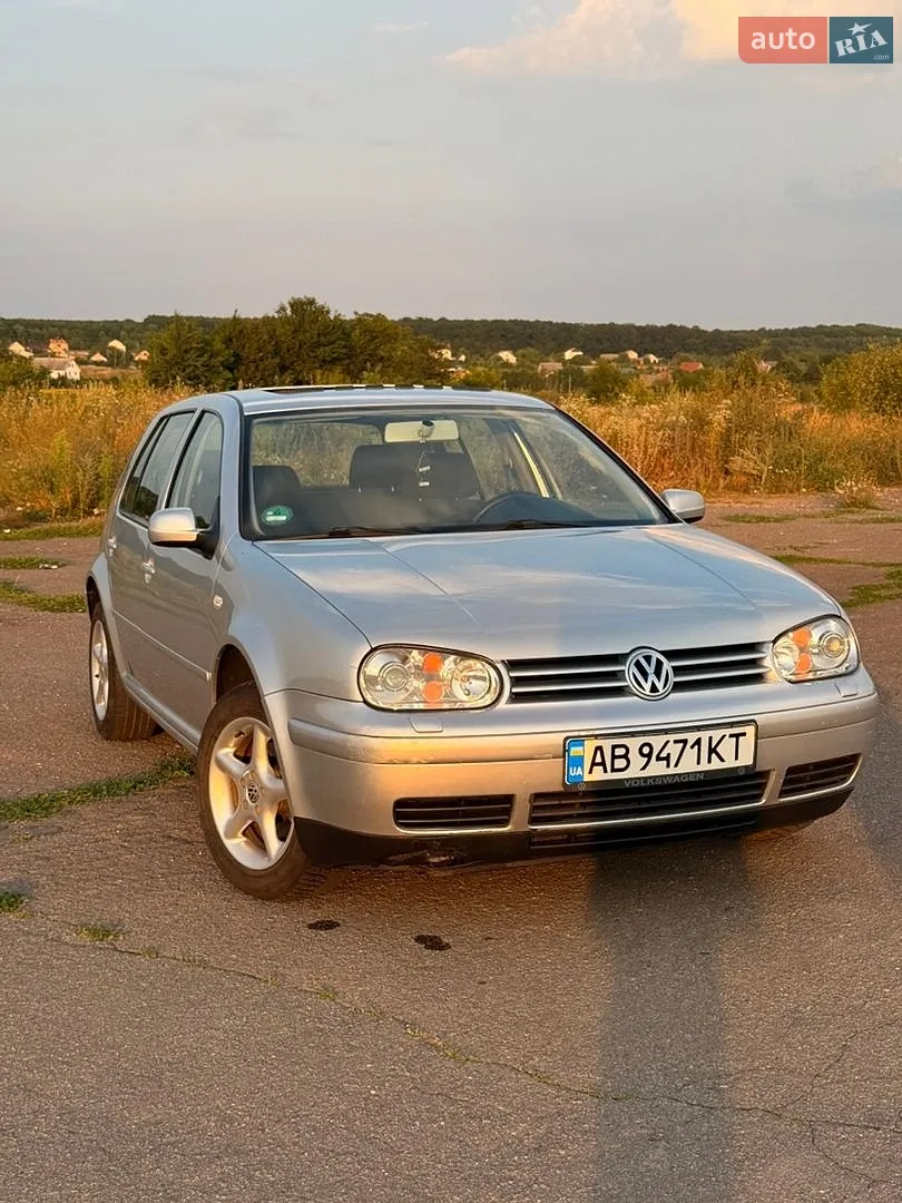Volkswagen Golf, 2002