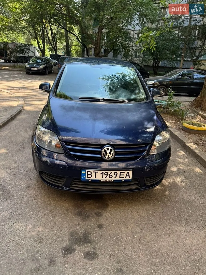 Volkswagen Golf, 2005