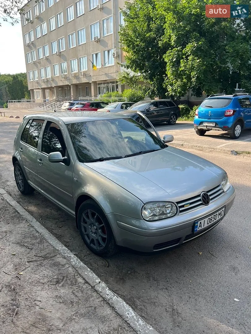 Volkswagen Golf, 2002