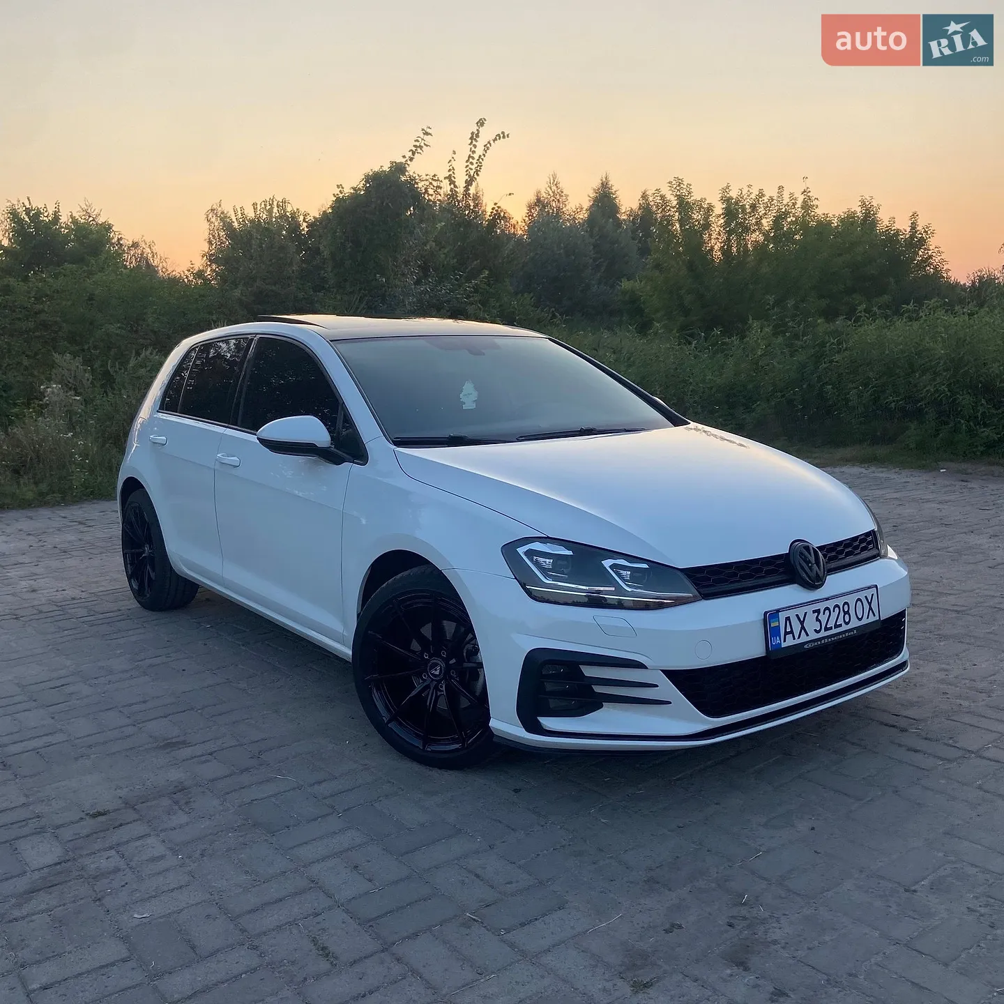 Volkswagen Golf, 2016