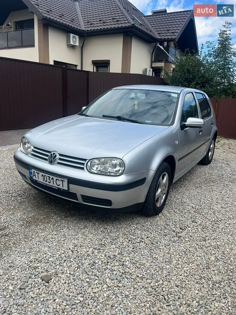 Volkswagen Golf, 2001