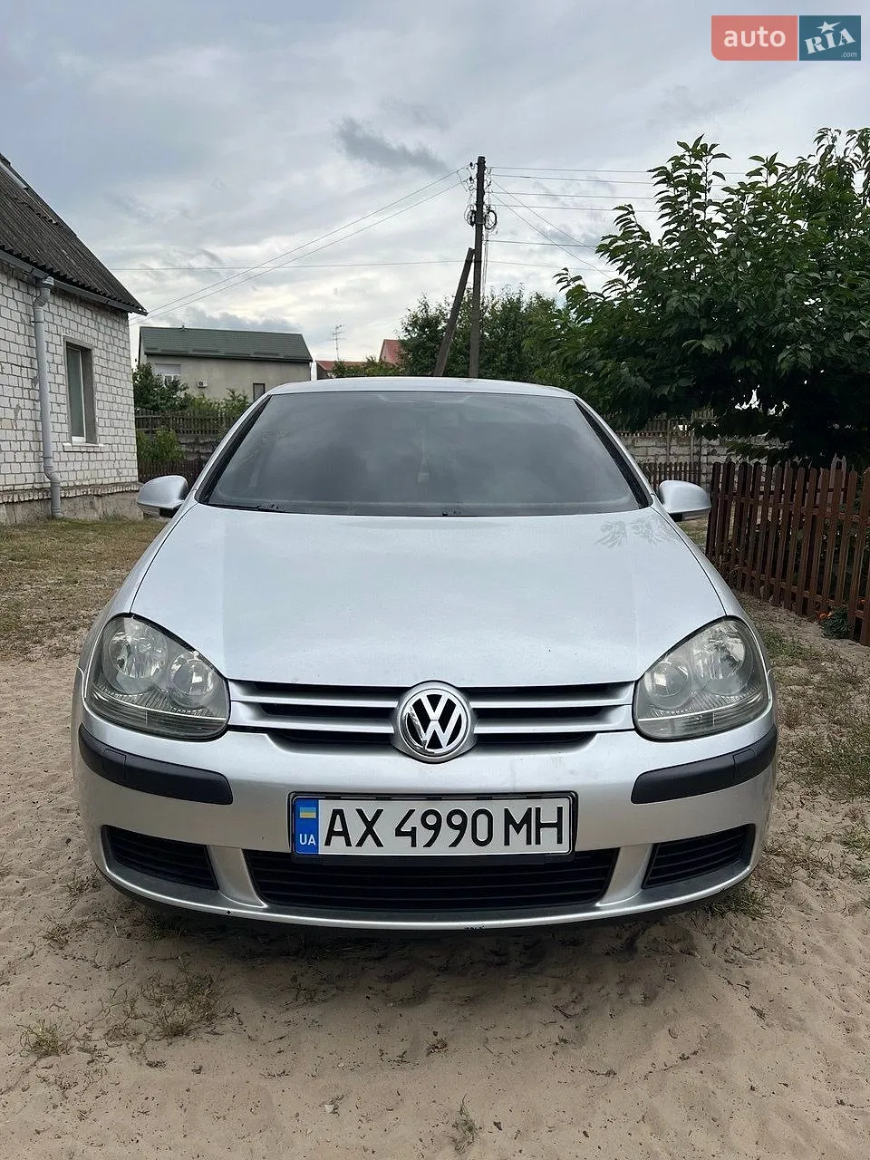 Volkswagen Golf, 2004