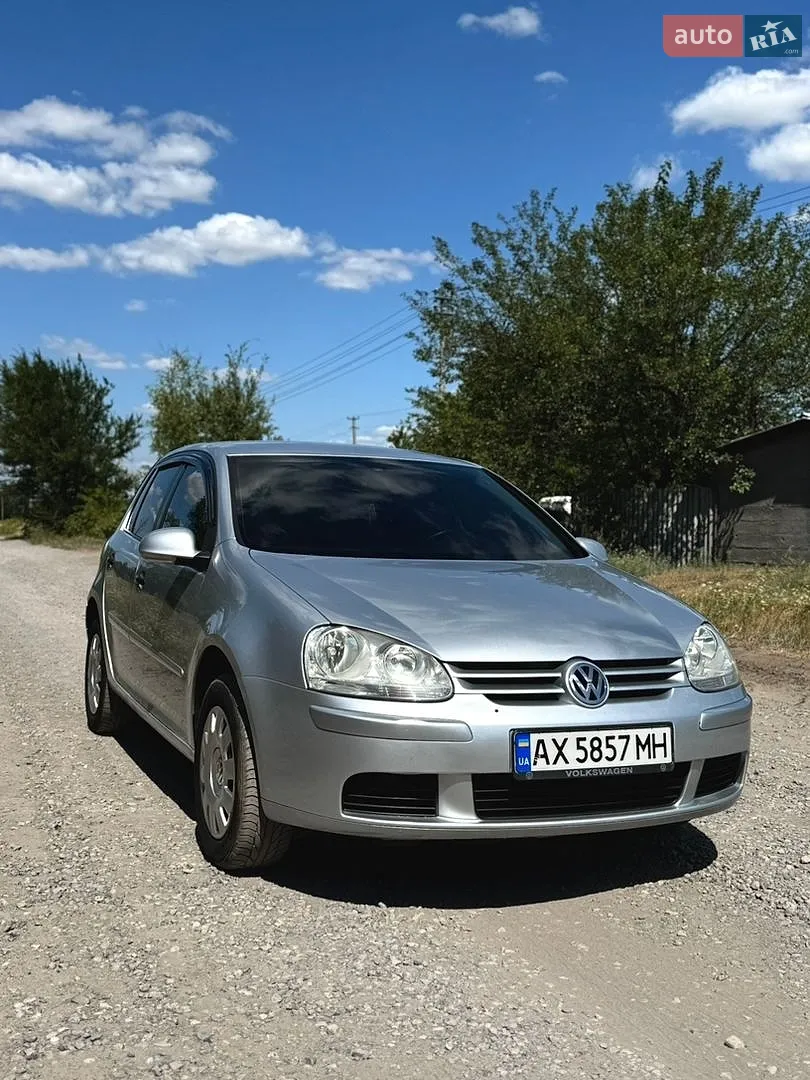 Volkswagen Golf, 2005