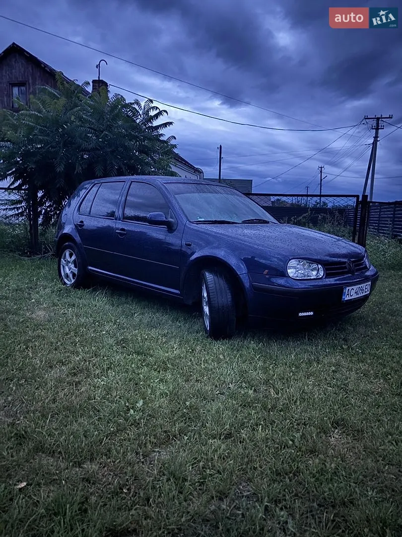 Volkswagen Golf, 2001