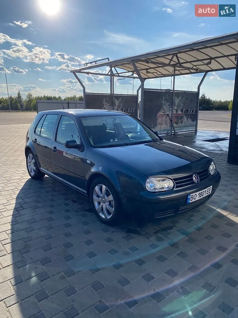 Volkswagen Golf, 2002