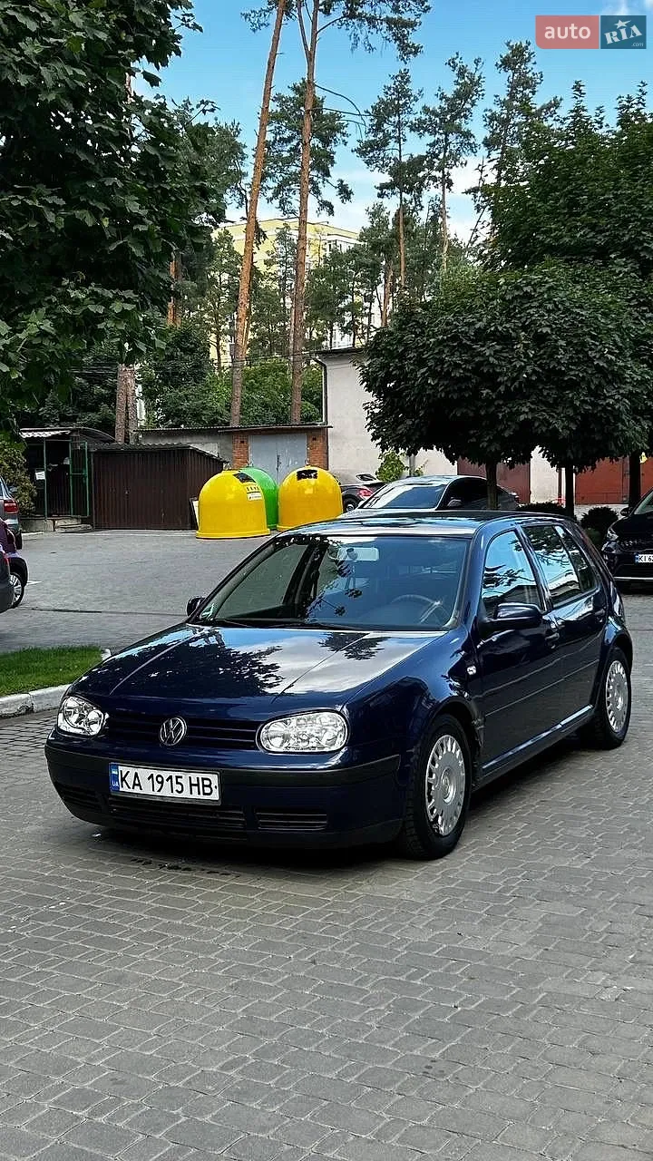Volkswagen Golf, 2000