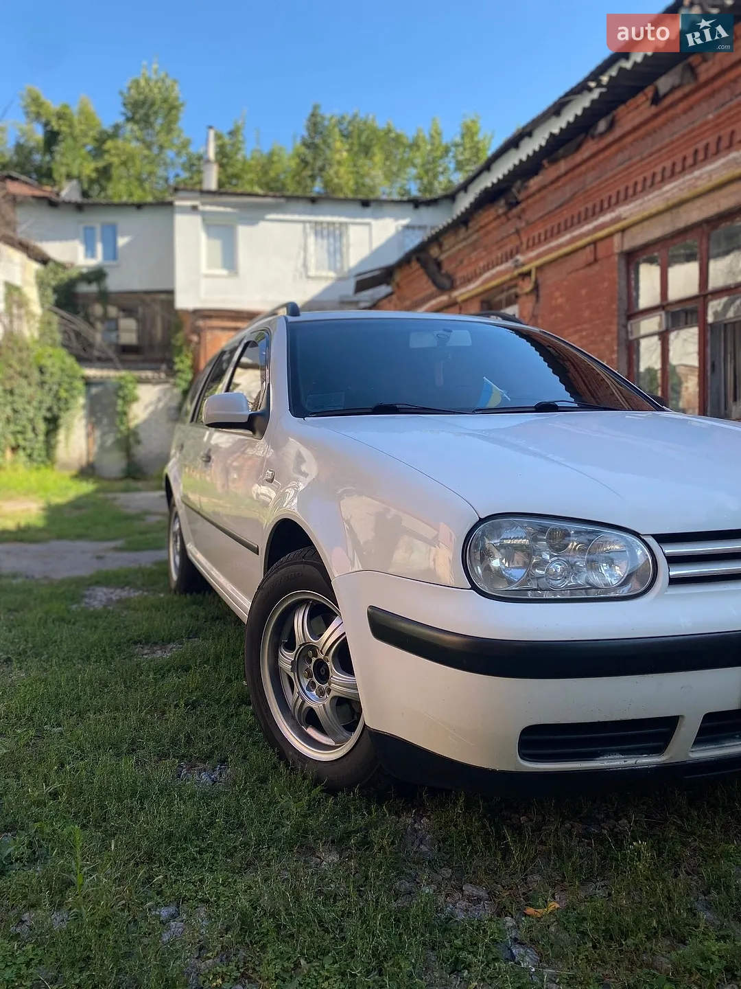 Volkswagen Golf, 2001