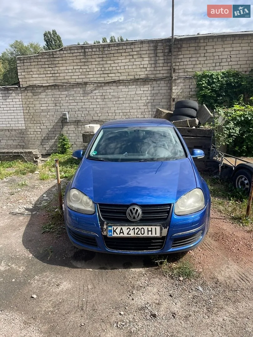 Volkswagen Golf, 2004