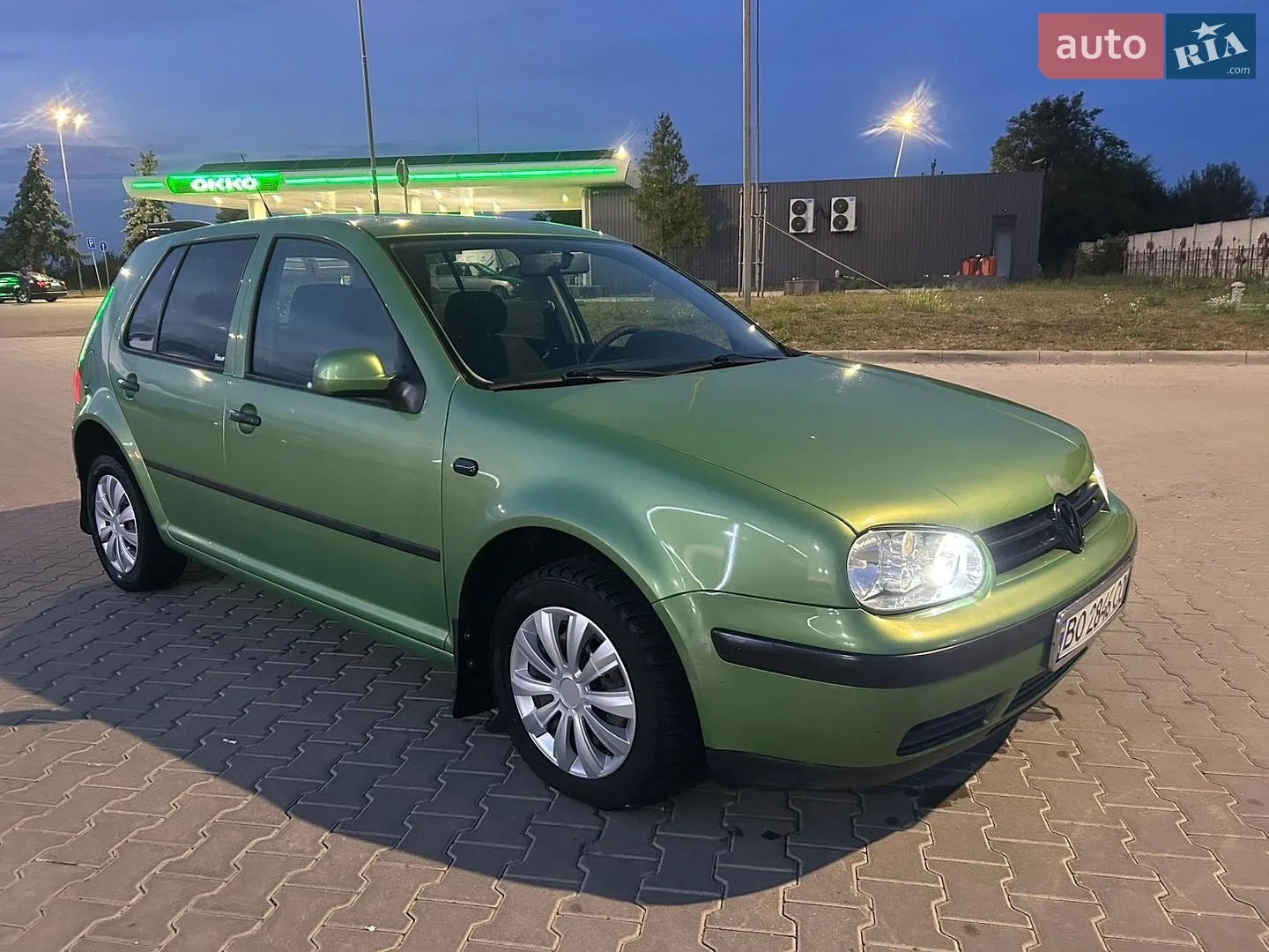 Volkswagen Golf, 1998