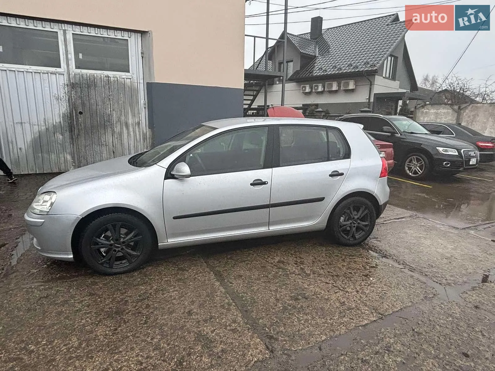 Volkswagen Golf, 2004