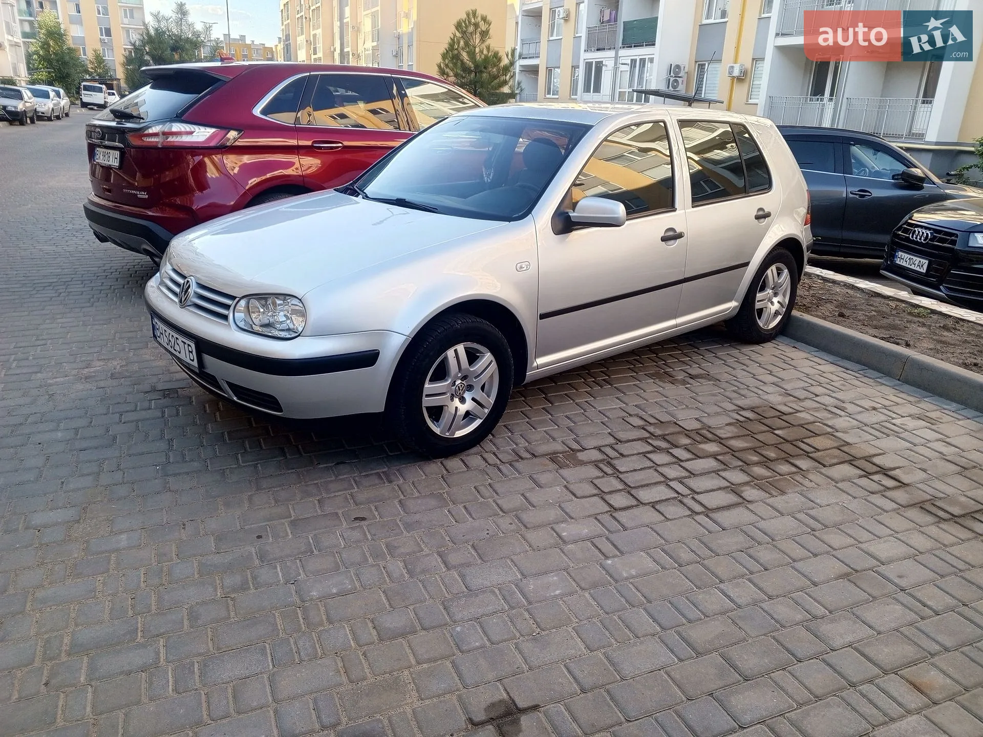 Volkswagen Golf, 2002