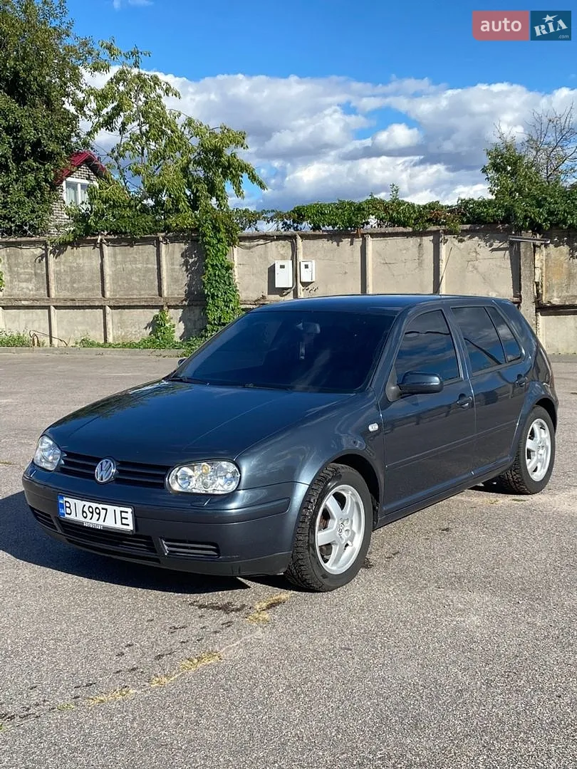 Volkswagen Golf, 2003