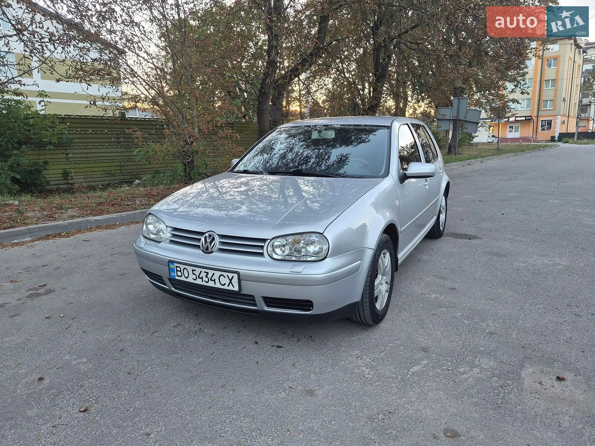 Volkswagen Golf, 2000