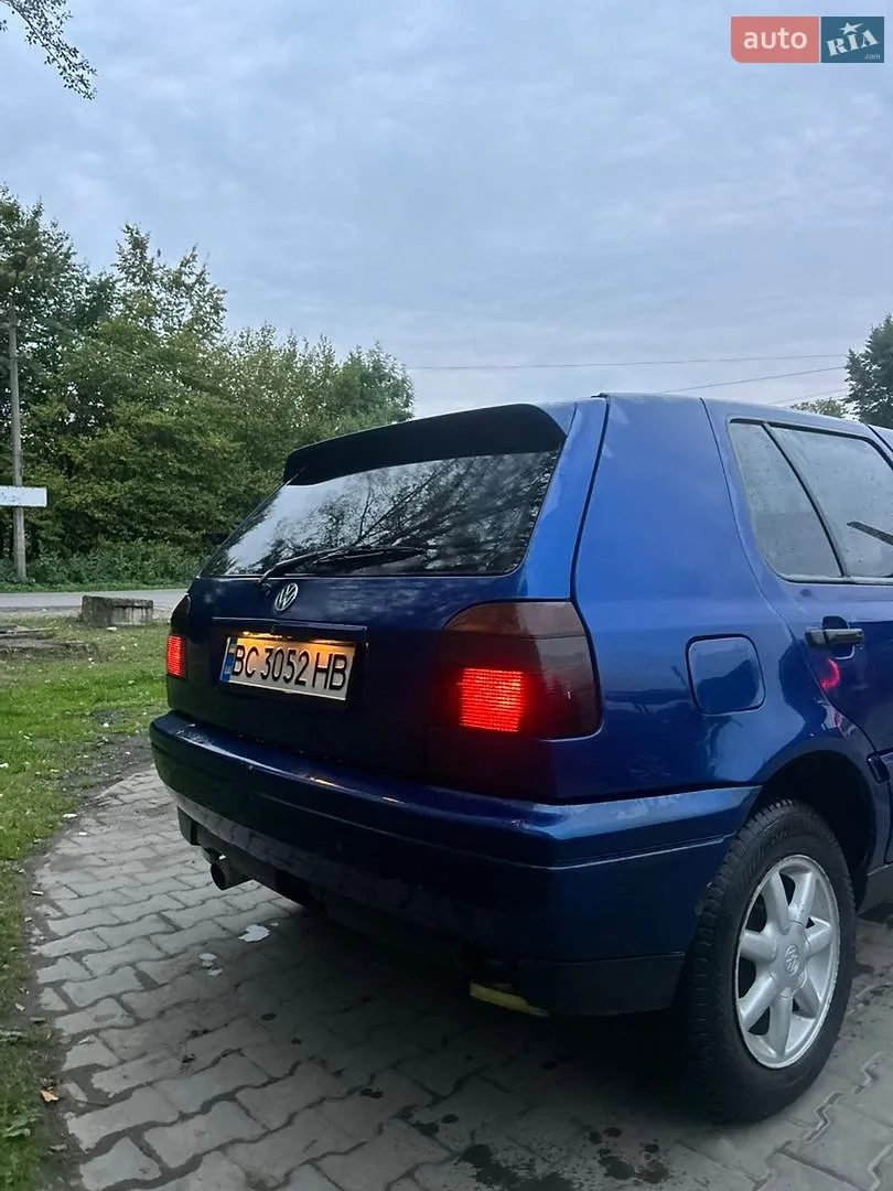 Volkswagen Golf, 1998