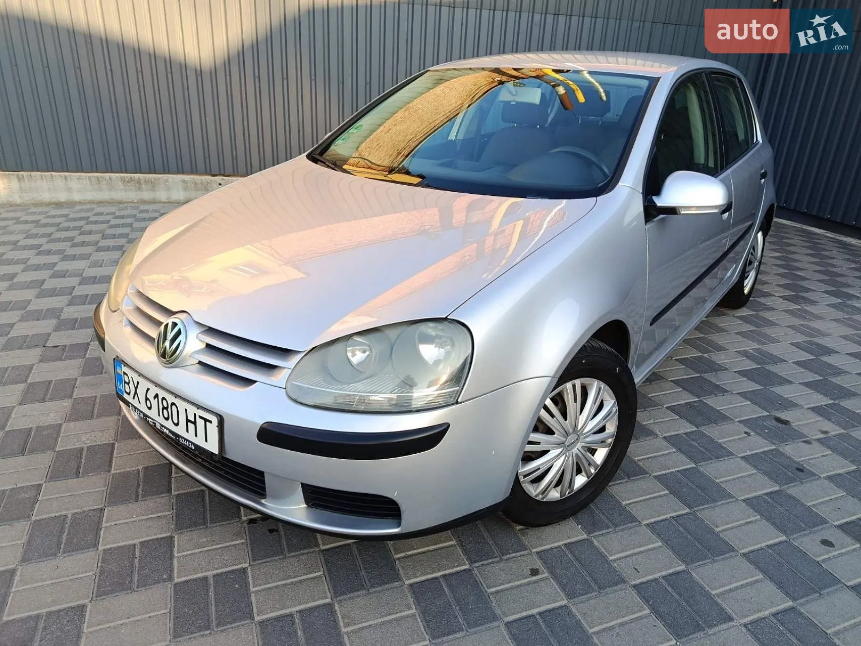 Volkswagen Golf, 2003